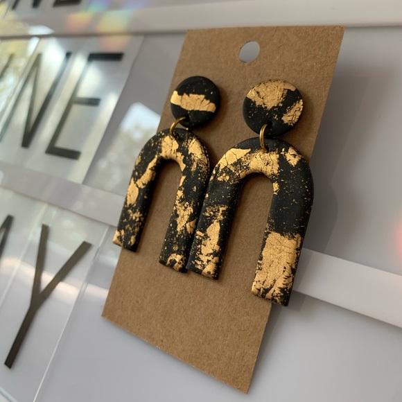 Black Arch Polymer Clay Earrings
